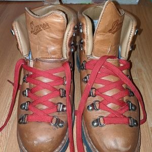 Danner Mountain Lt Cascade